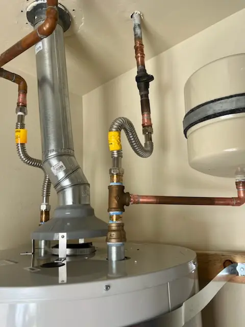 Water heater installation and plumbing repair in Metropolitan Grove